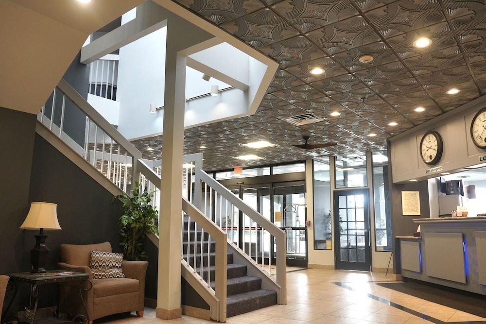 Quality Inn & Suites Auburn Hills 3