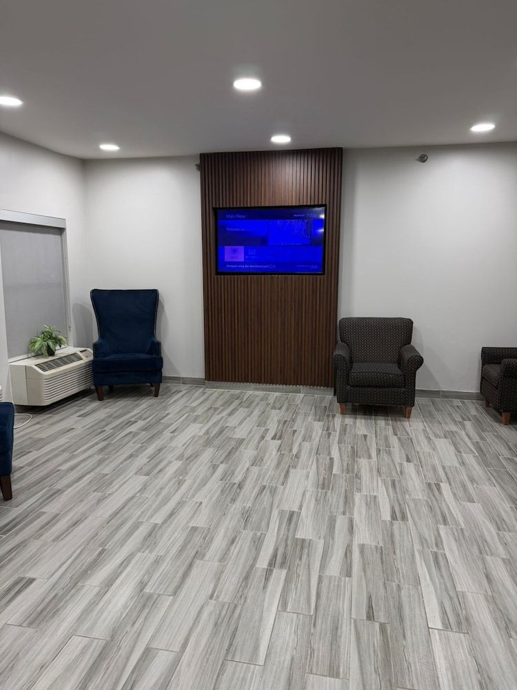 Halsted Inn and Suites Harvey - Chicago Southland 3