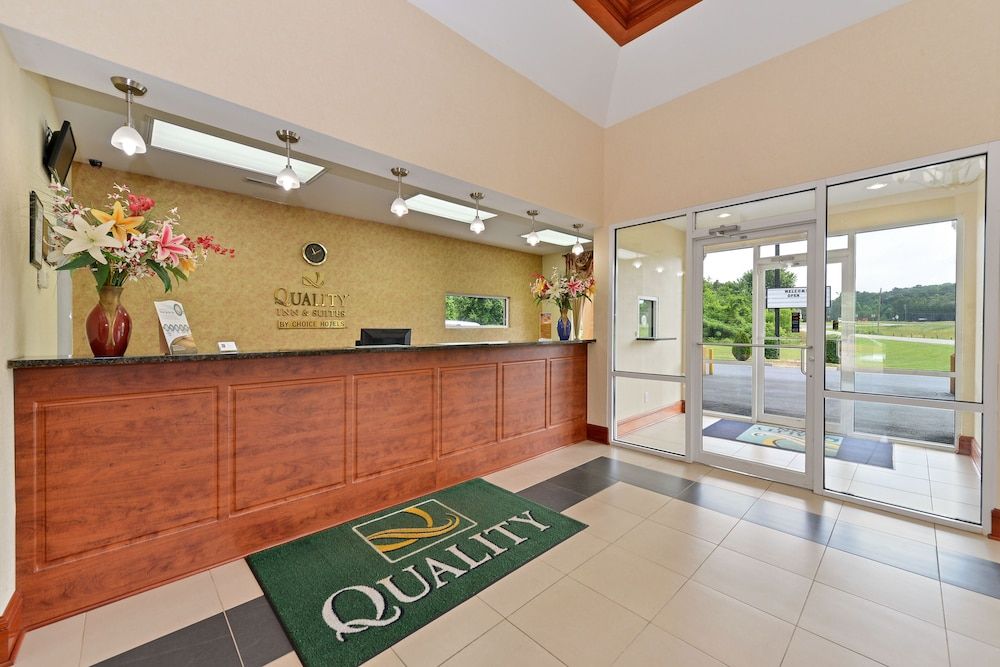 Quality Inn & Suites Cartersville North 2