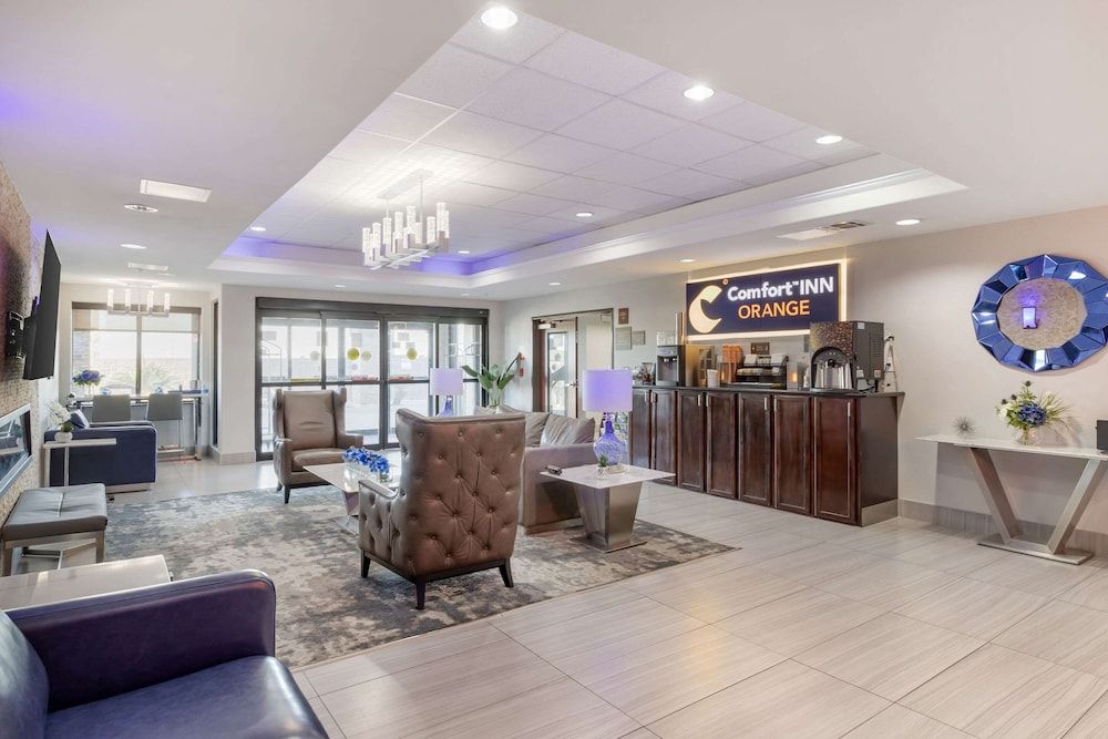 Comfort Inn Orange I-10 3