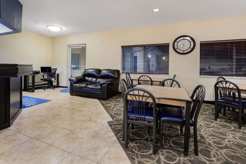 Baymont by Wyndham Casper East 3