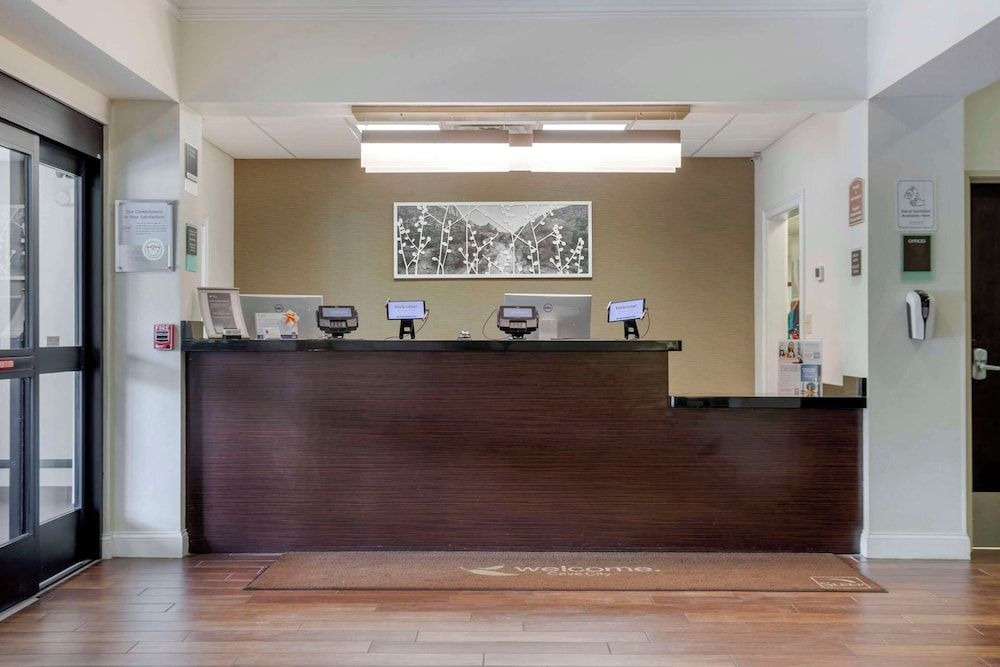 Sleep Inn & Suites 2