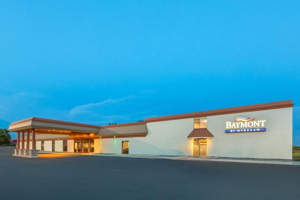 Baymont by Wyndham Jamestown Conference Center & Water Park 2 étoiles à Jamestown