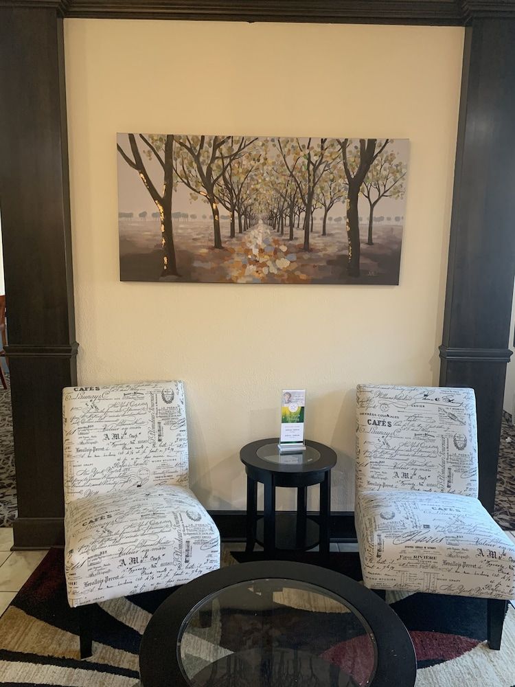 Quality Inn of Forsyth 3