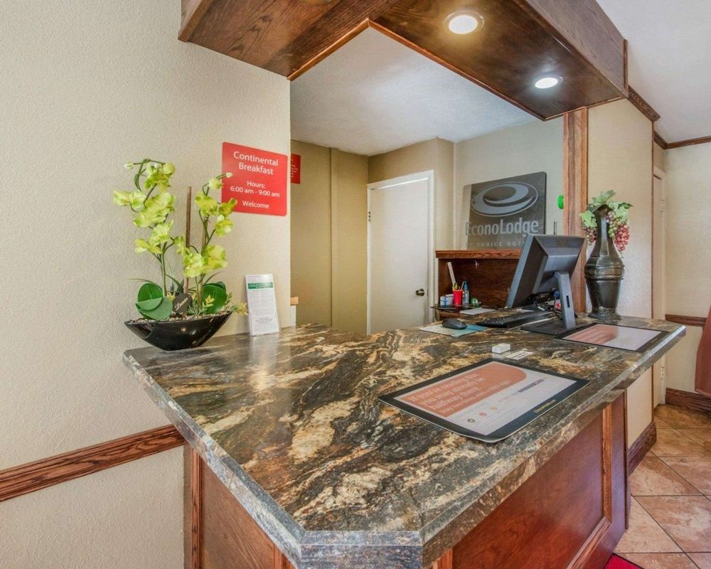 Econo Lodge Hermitage South 2