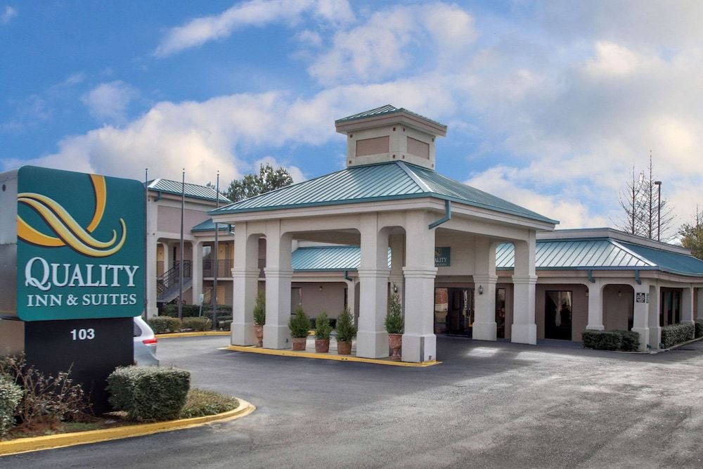 Quality Inn & Suites Clinton - Jackson West 2 estrelas em Clinton
