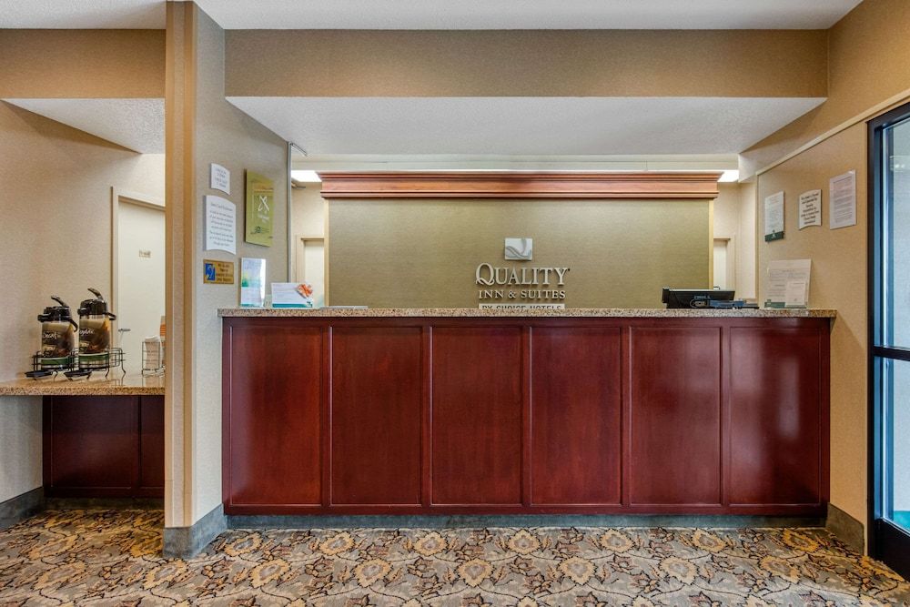 Quality Inn & Suites Benton - Draffenville 3