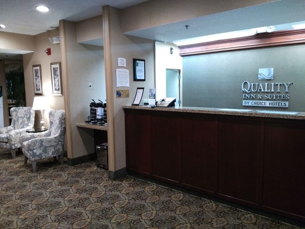 Quality Inn & Suites Benton - Draffenville 2
