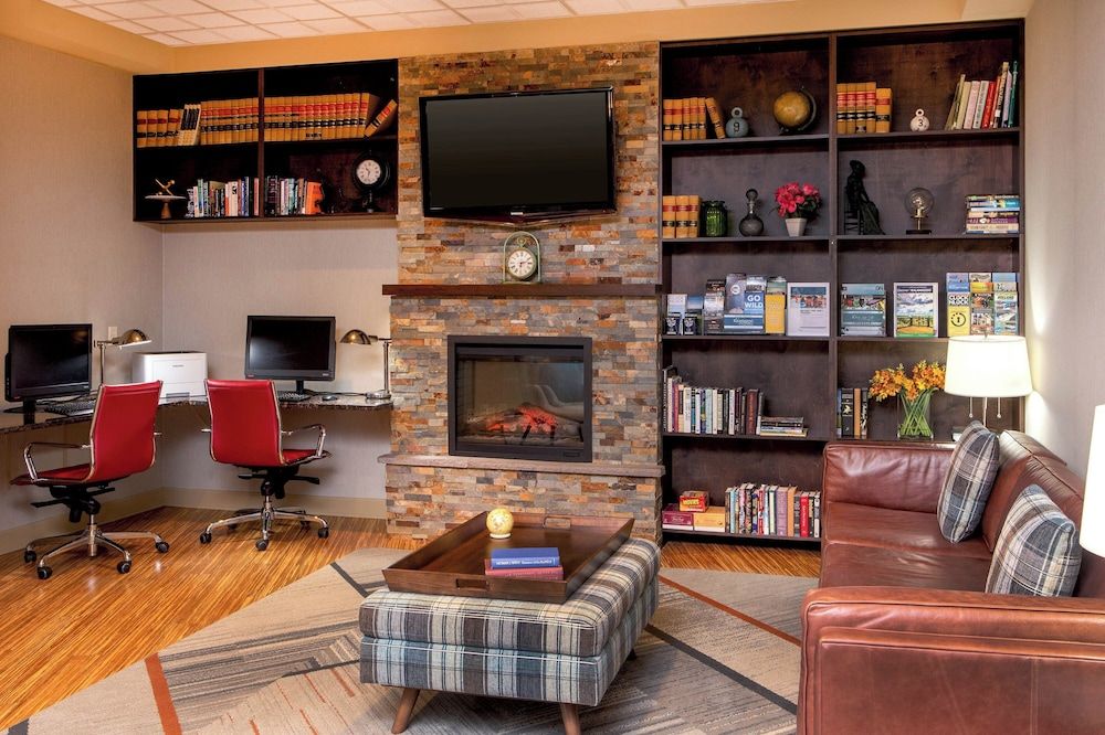 Four Points by Sheraton Kalamazoo 2