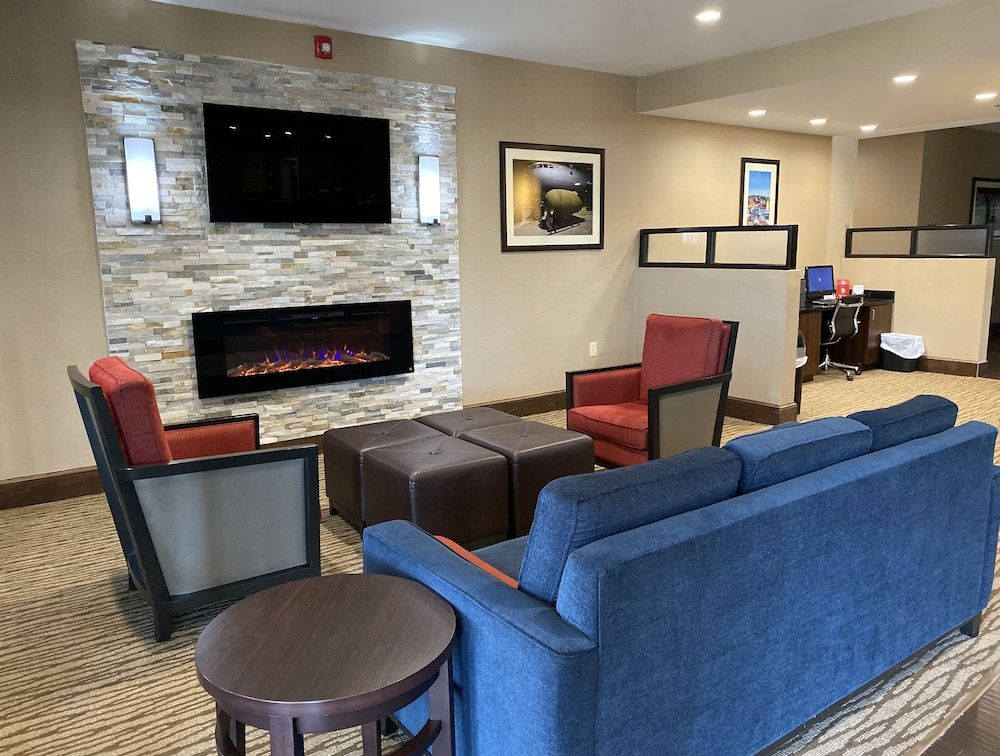 Comfort Suites Byron Warner Robins 2