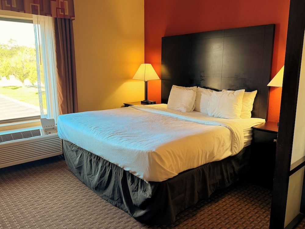 Sunsera Boutique Suites 3