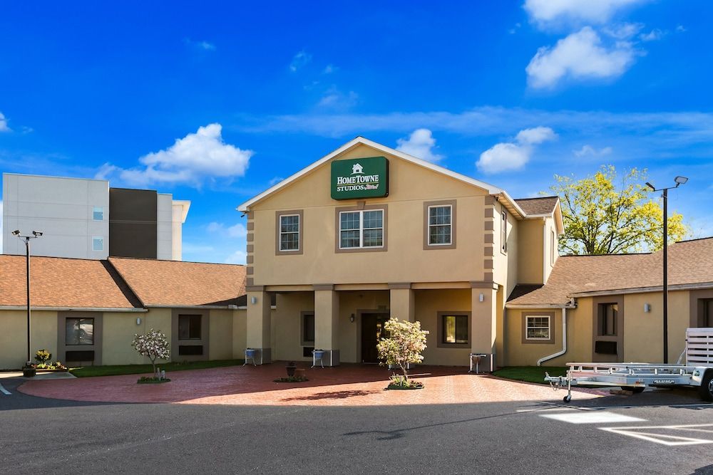 HomeTowne Studios by Red Roof Denver, PA 2 estrelas em Denver