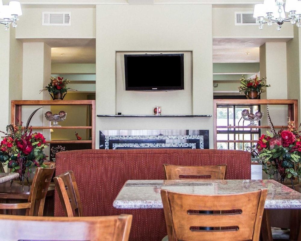 Comfort Inn & Suites Perry I-35 3