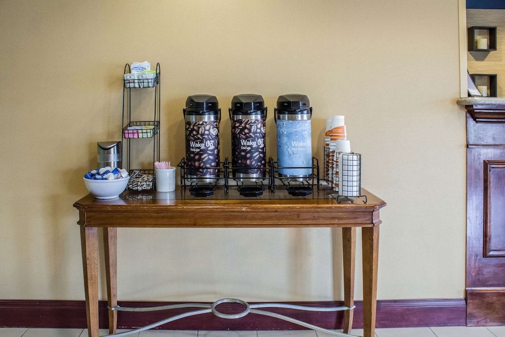 Econo Lodge Ankeny - Des Moines 2