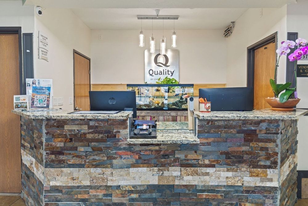 Quality Inn & Suites Salina National Forest Area 2