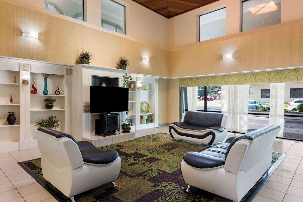 Rodaway Inn At Fort Lee 2