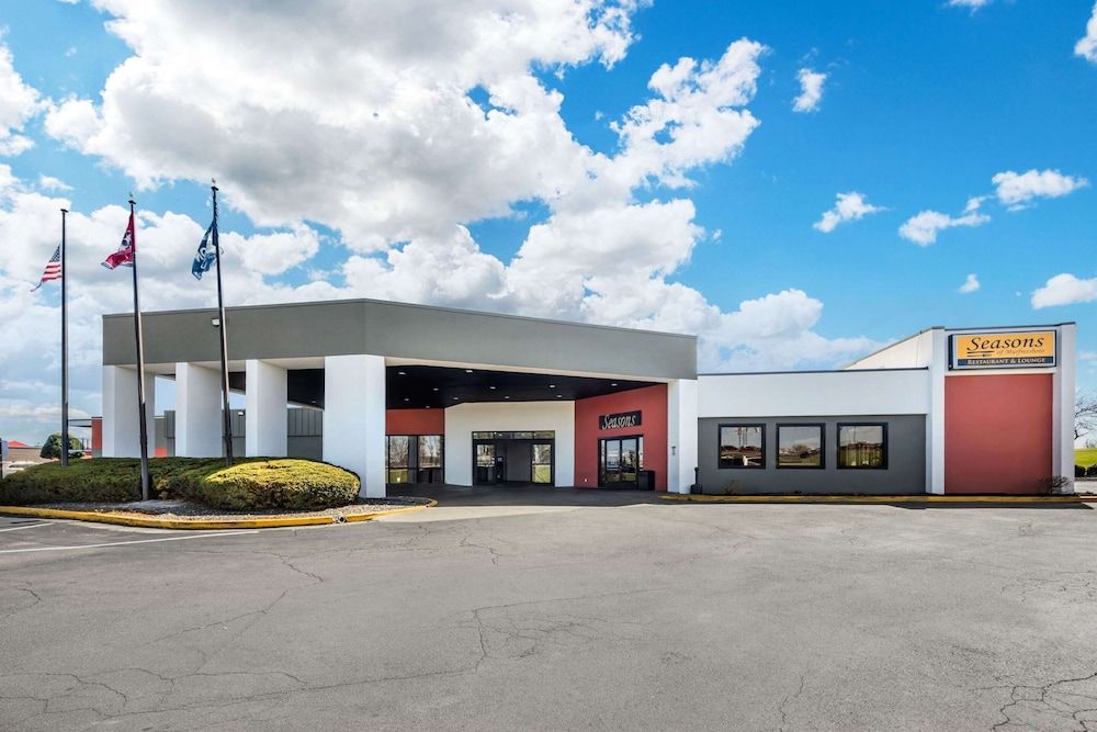 Clarion Inn & Suites Airport Murfreesboro 3 étoiles à Murfreesboro