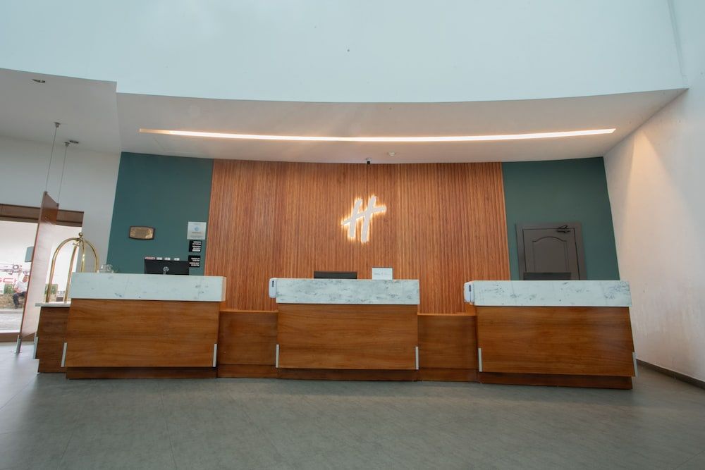 Holiday Inn San Salvador 2