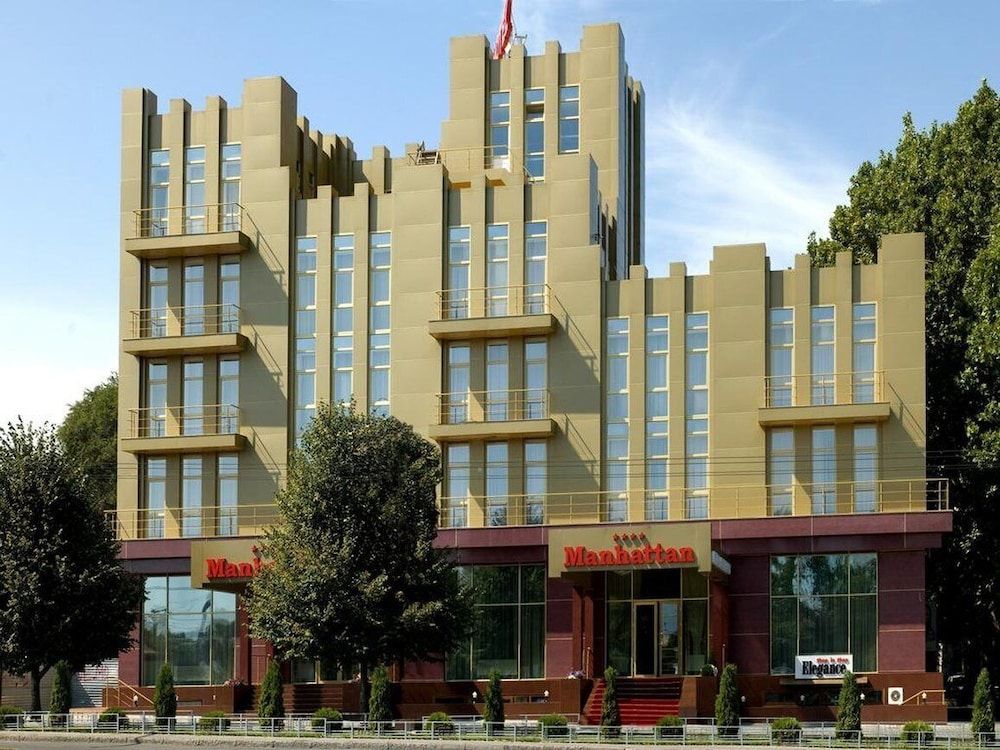Manhattan Hotel & Restaurant 4 estrelas em Chişinău