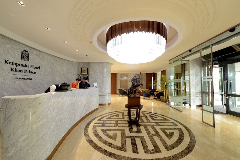 Kempinski Hotel Khan Palace 2