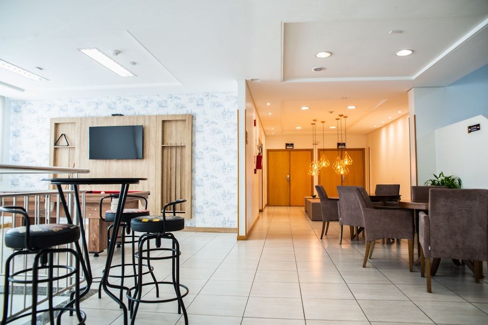 Hotel Campo Largo Express 2