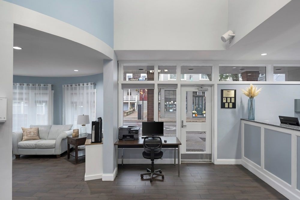 Club Wyndham Newport Onshore 3