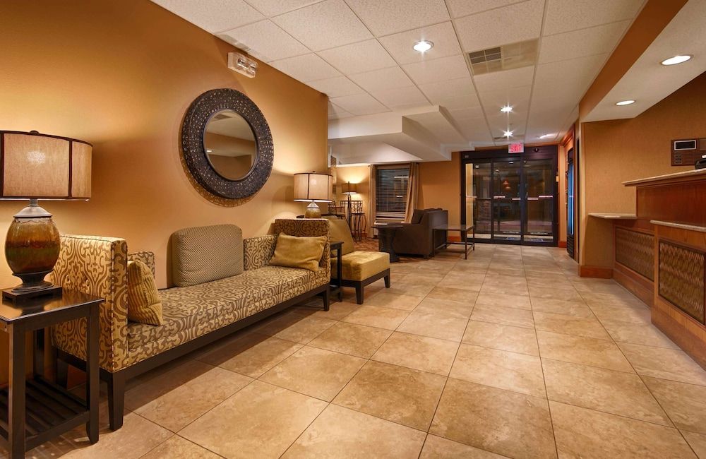 Best Western Plus Mishawaka Inn 3