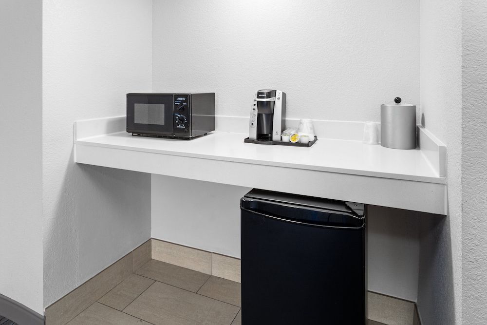 Holiday Inn Express New Albany - Louisville NW by IHG 2