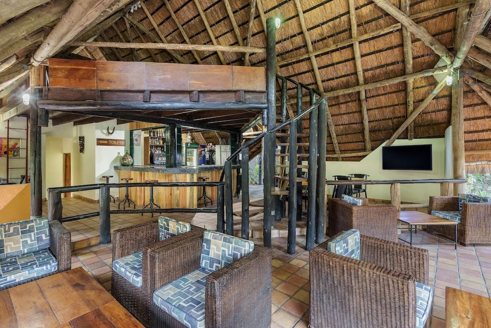 Protea Hotel by Marriott Lusaka Safari Lodge 2