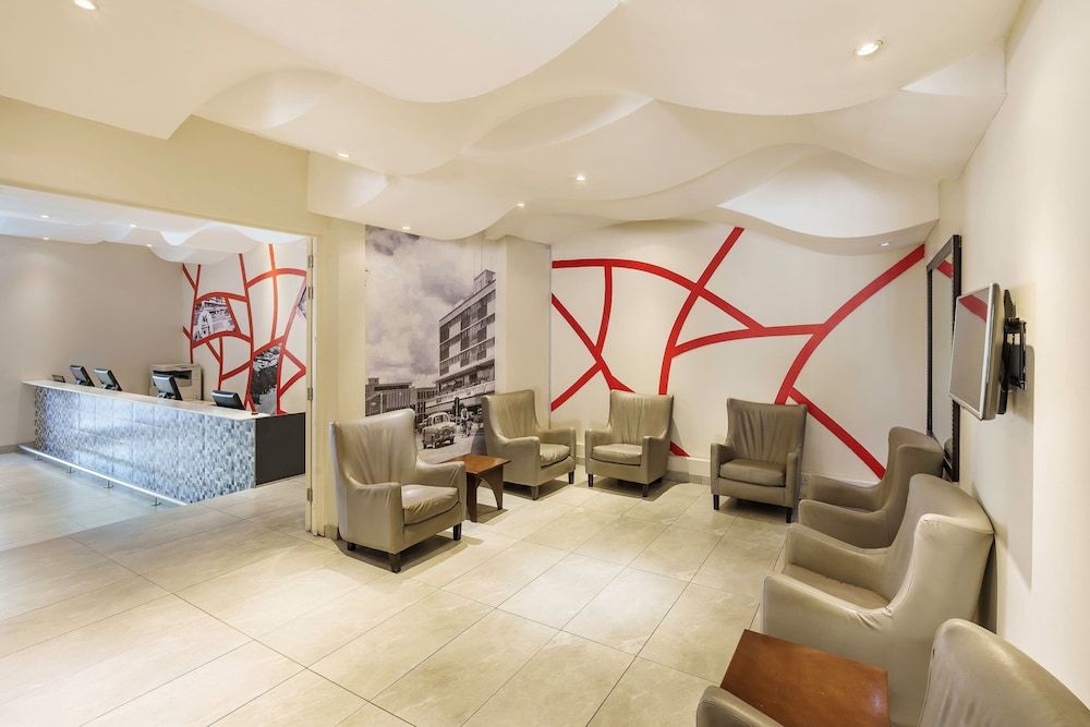 Protea Hotel by Marriott Lusaka Cairo Road 2