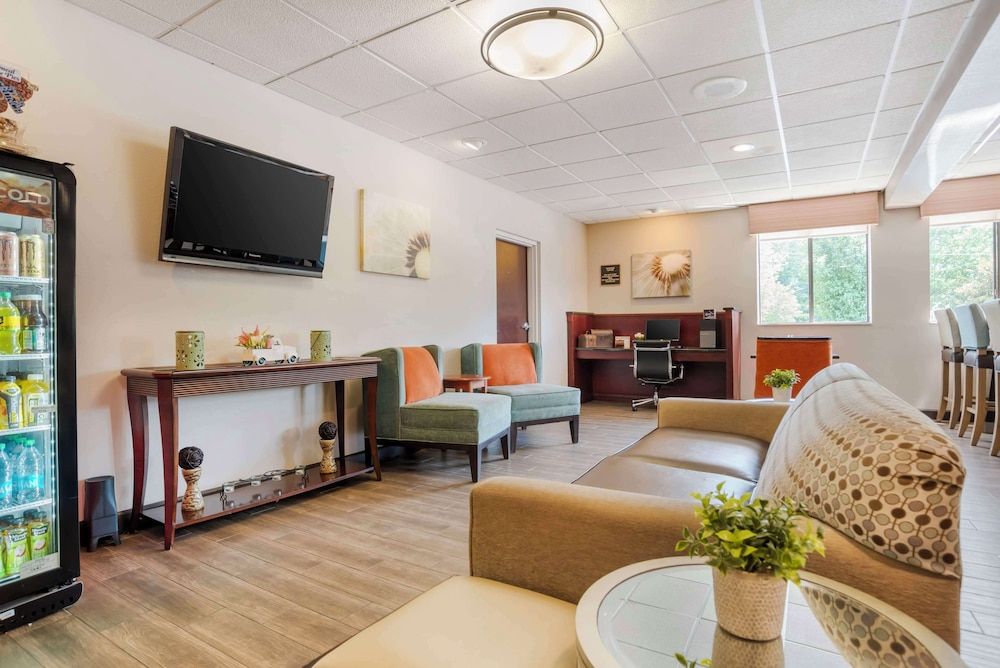 Best Western Plus Oak Mountain Inn 2