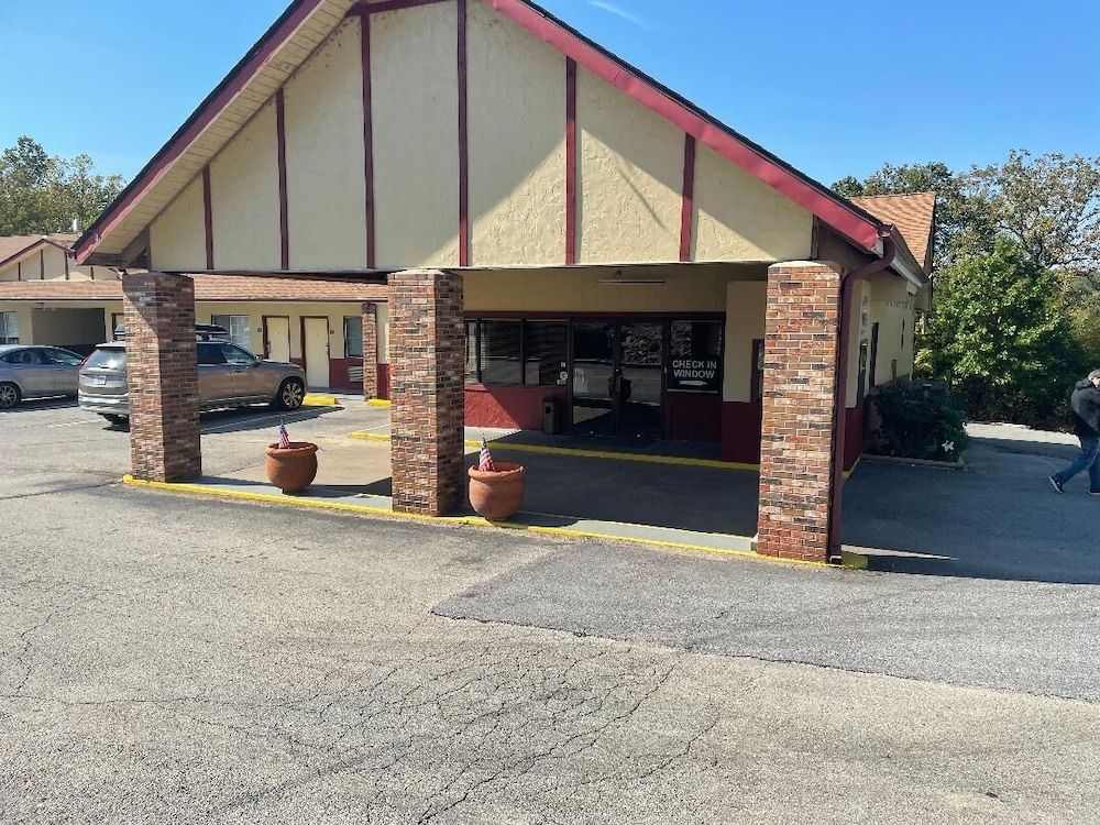 Village Inn of Hardy 3 étoiles à Hardy