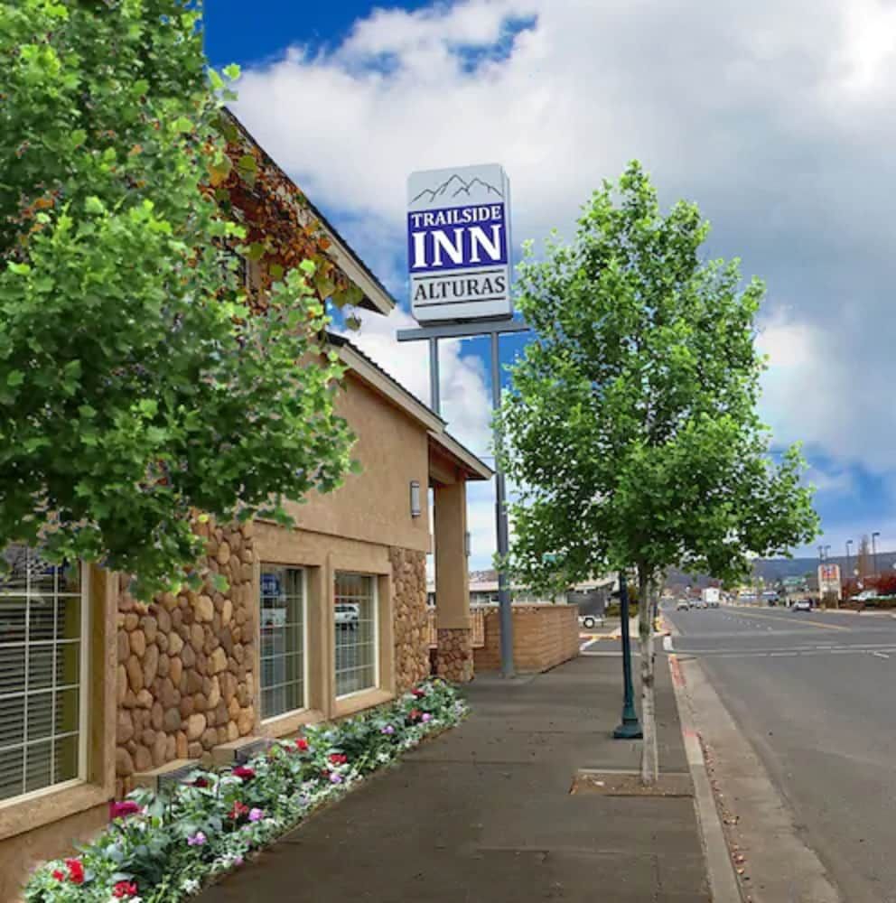 Trailside Inn 3 estrellas en Alturas