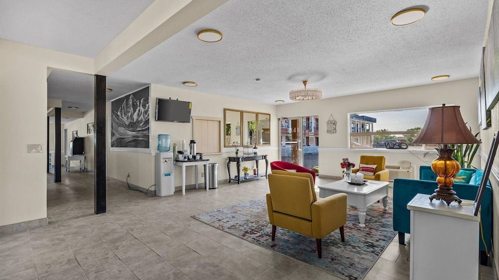 Red Arrow Inn & Suites, a Travelodge by Wyndham 3