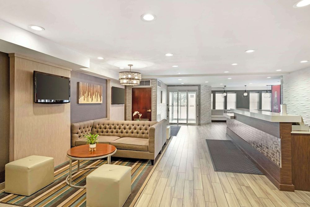 Best Western Plus Fairfield Hotel 2