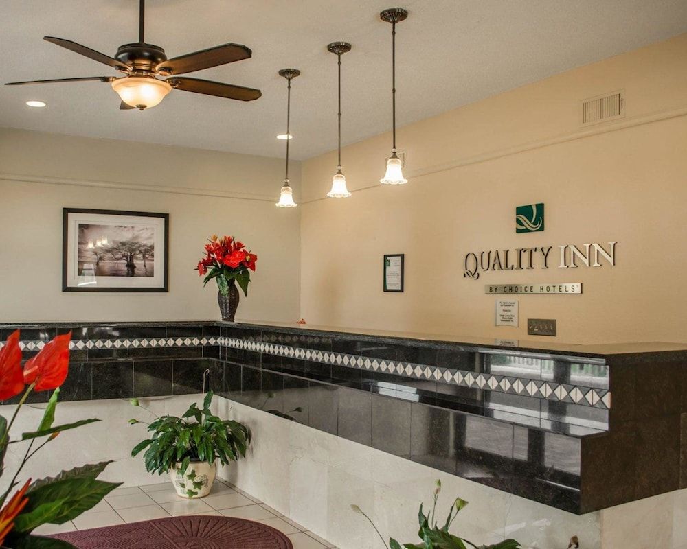 Quality Inn near Manatee Springs State Park 2