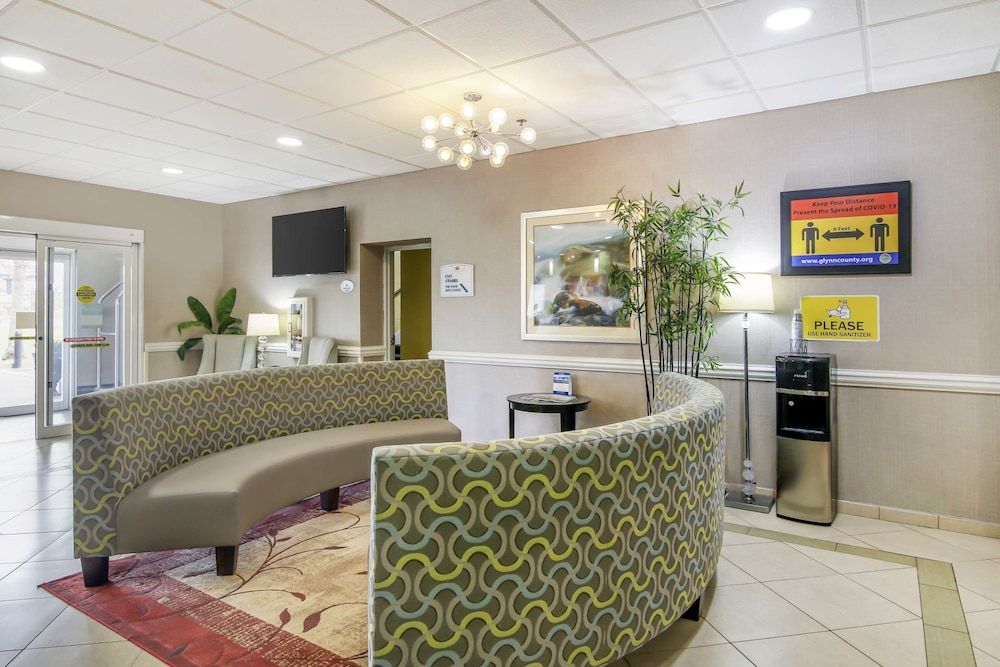 Best Western Plus Brunswick Inn & Suites 3