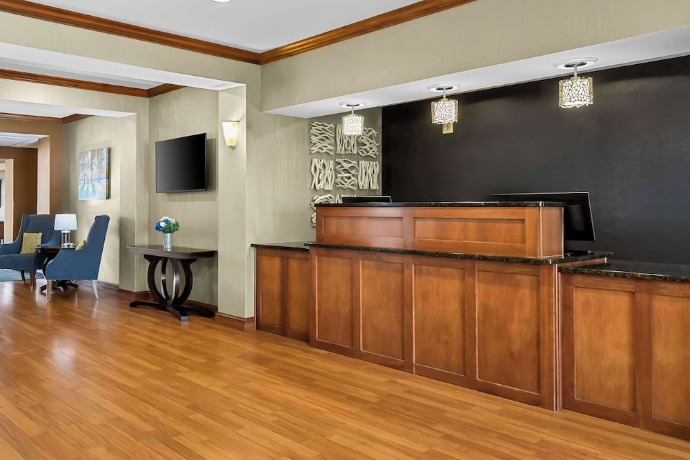 Best Western Legacy Inn & Suites Beloit/South Beloit 3