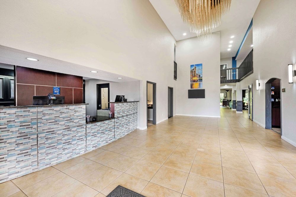 Best Western Plus Anderson 2