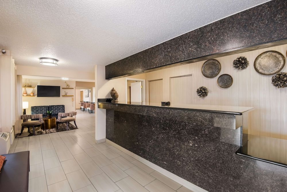 Best Western Mt. Pleasant Inn 2