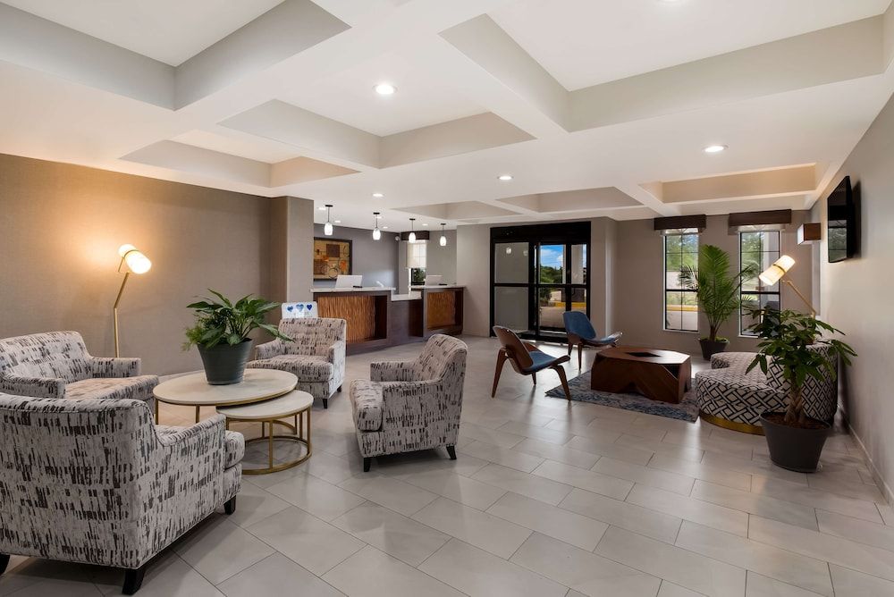 Best Western La Place Inn 2