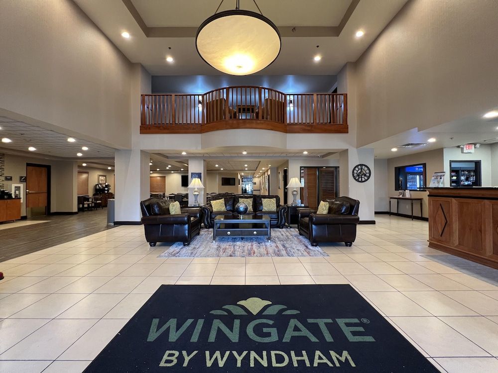 Wingate by Wyndham Coon Rapids 2