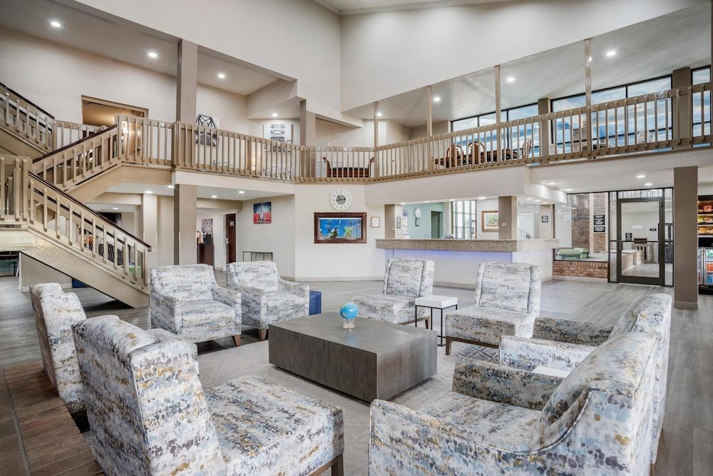 SureStay Plus Hotel by Best Western Greenwood 3