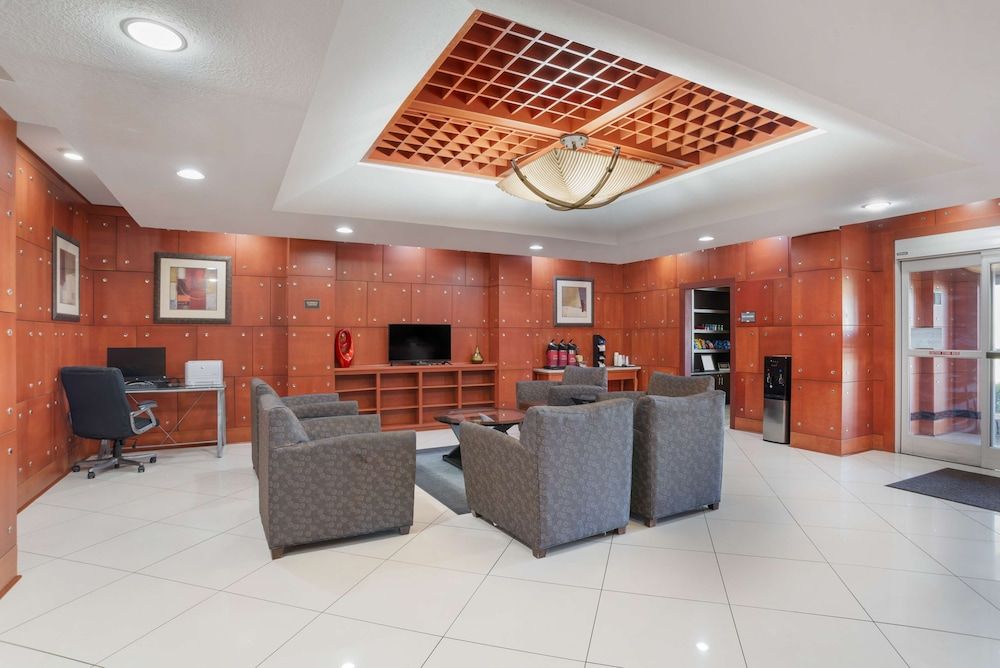 Best Western Plus Flowood Inn & Suites 2