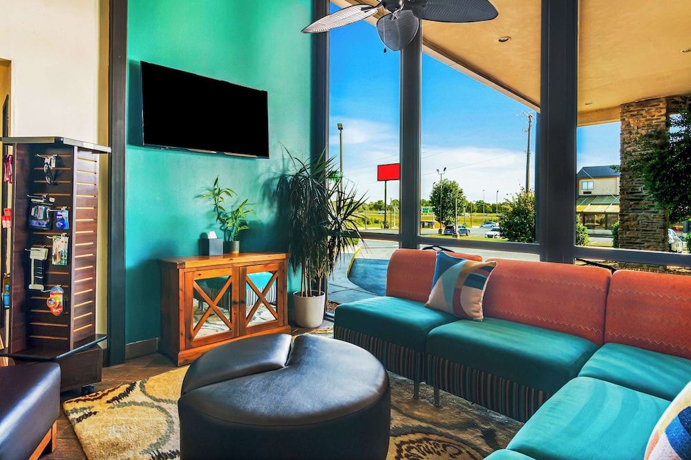 Best Western The Oasis at Joplin 3