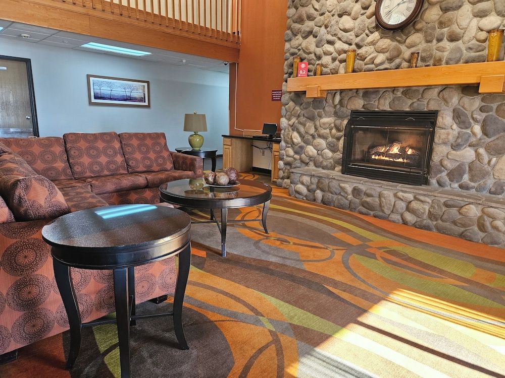 Ramada by Wyndham Platte City KCI Airport 2