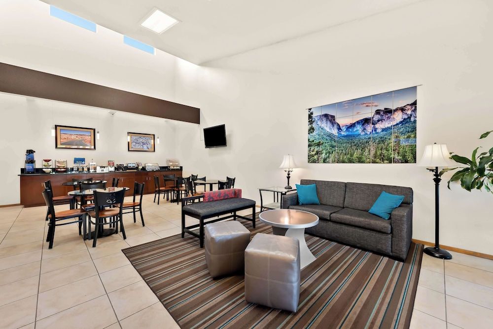 Best Western Topaz Lake Inn 2