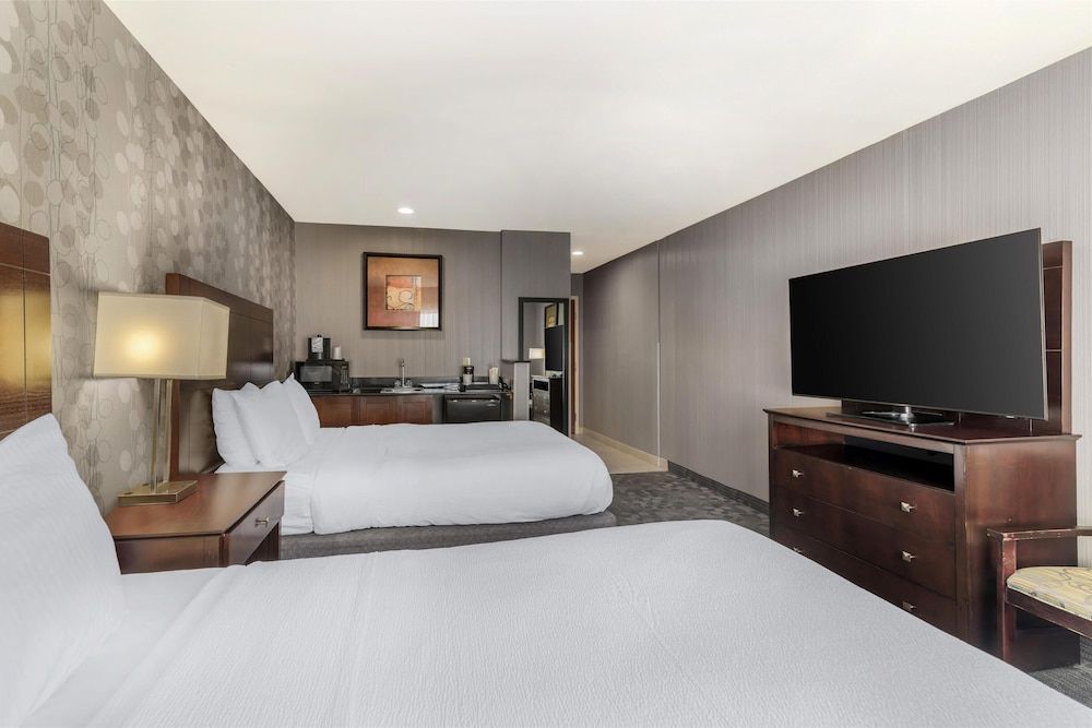 Best Western Concord Inn & Suites 3