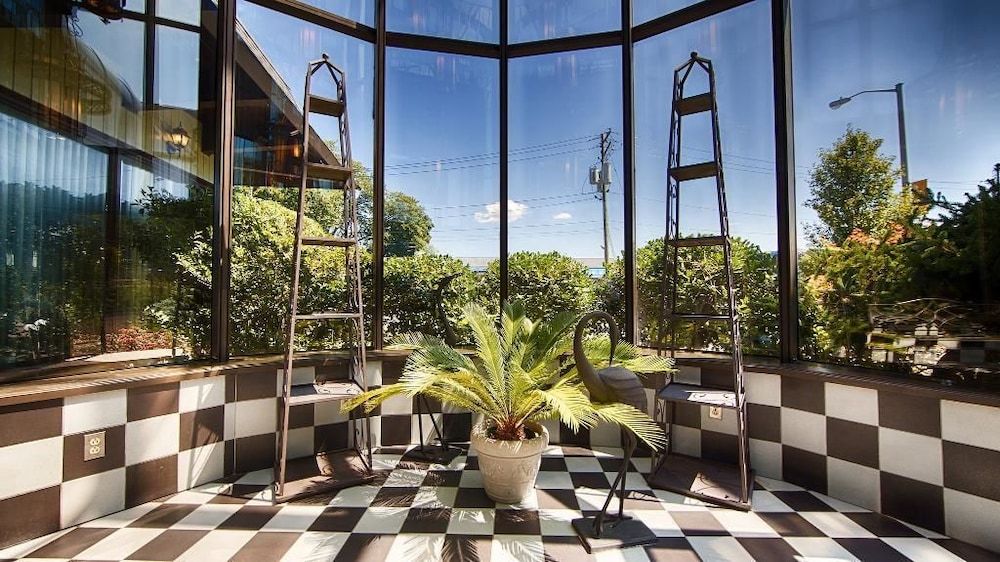 West Gate Inn Nyack 2