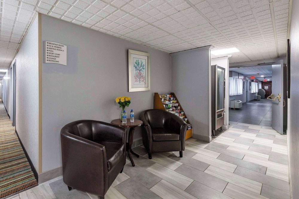 Quality Inn Austintown - Youngstown West 3